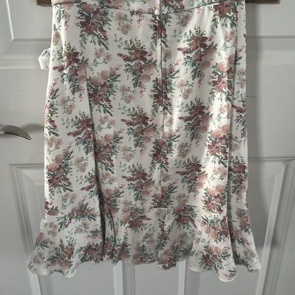 EUC: Floral Dress - Picture 4 of 7